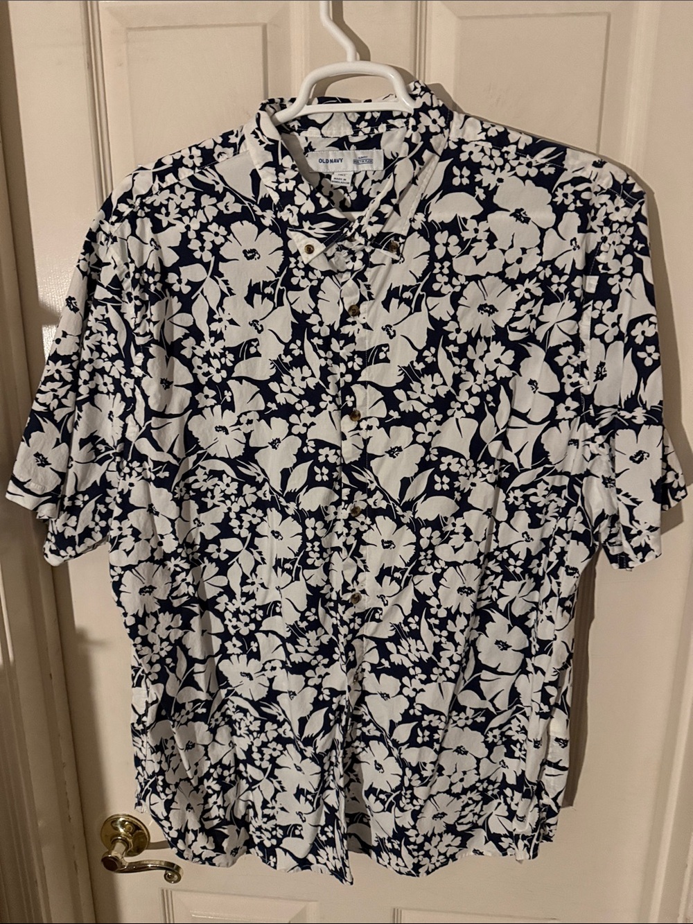 Old Navy Navy and White Floral Short Sleeve Button-Down XXXL Tall Slim Fit Shirt